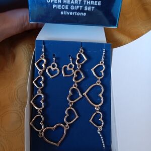 Avon Silver Heart Necklace